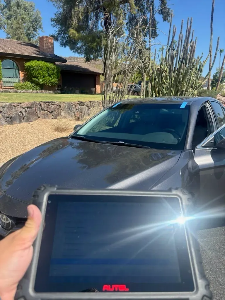 Windshield replacement on Toyota sedan in Phoenix
